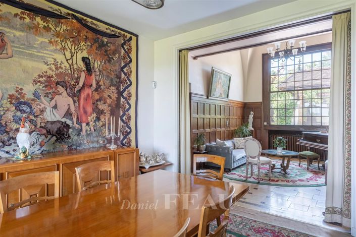 Image No.19-5 Bed House for sale