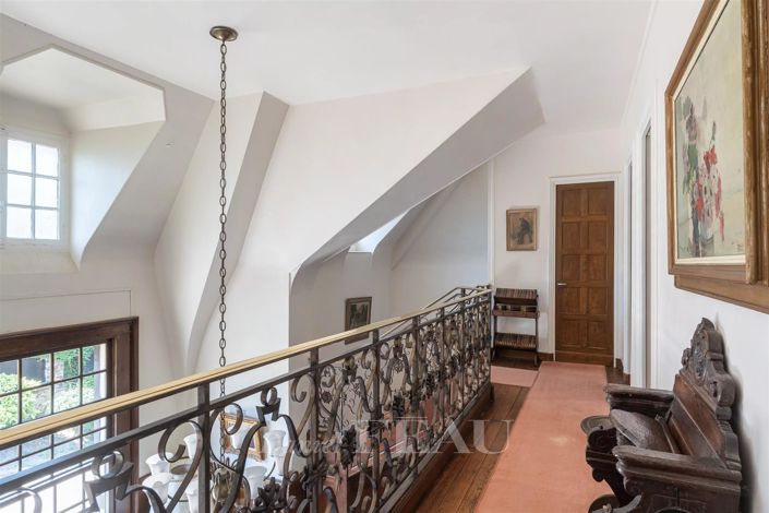 Image No.31-5 Bed House for sale