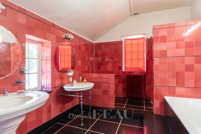 Image No.33-5 Bed House for sale