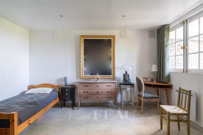 Image No.34-5 Bed House for sale