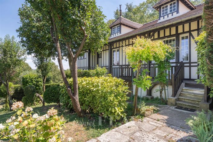 Image No.9-5 Bed House for sale