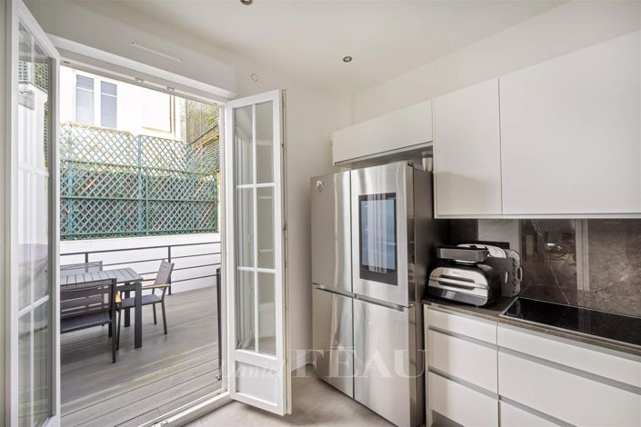 Image No.8-4 Bed House for sale