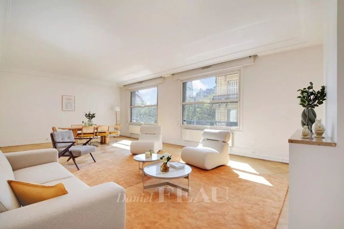 Image No.1-3 Bed Apartment for sale