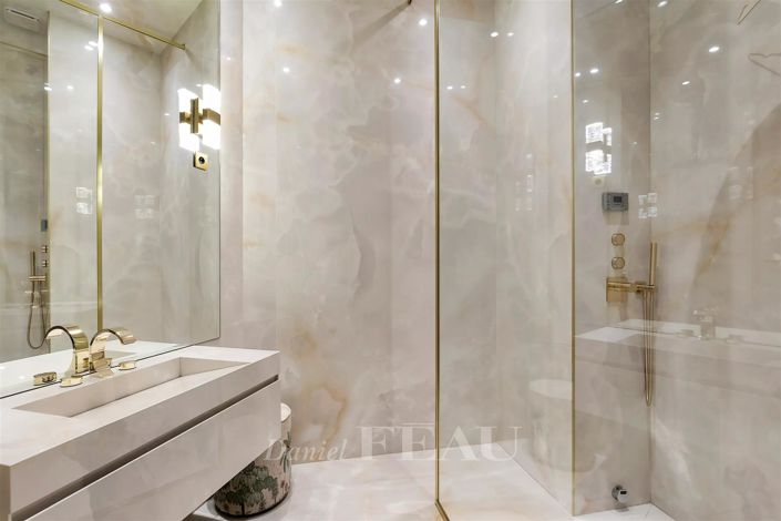 Image No.18-4 Bed Apartment for sale