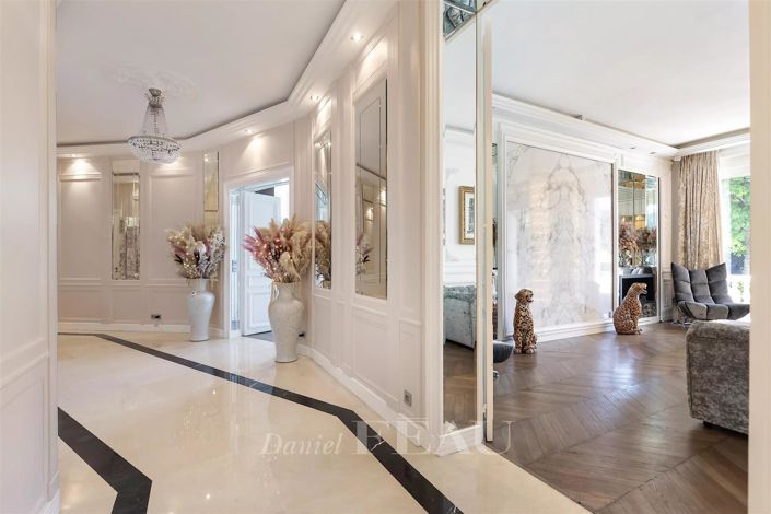 Image No.24-4 Bed Apartment for sale