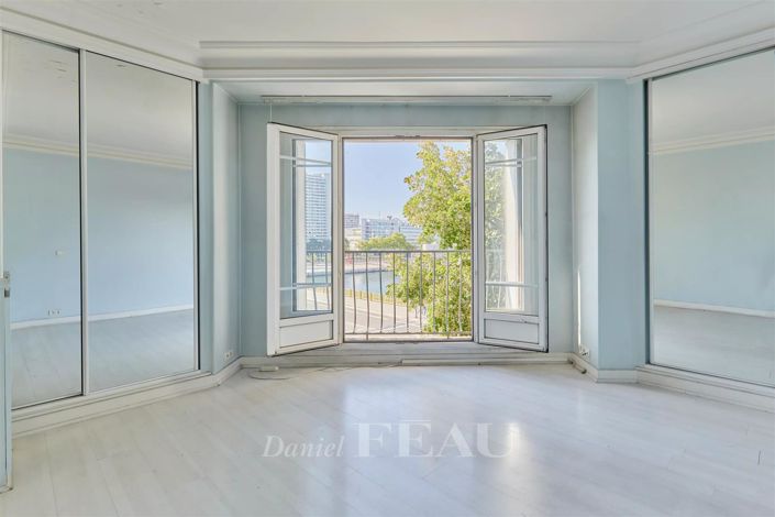 Image No.15-3 Bed Apartment for sale