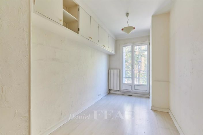 Image No.21-3 Bed Apartment for sale