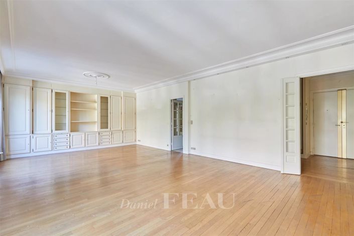 Image No.8-3 Bed Apartment for sale