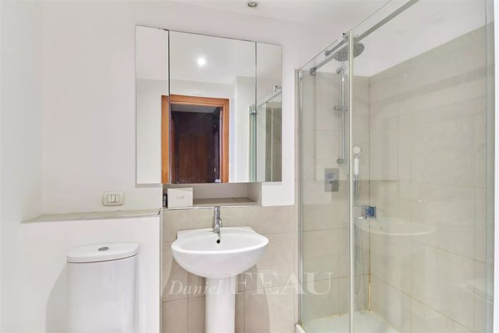 Image No.14-2 Bed Apartment for sale