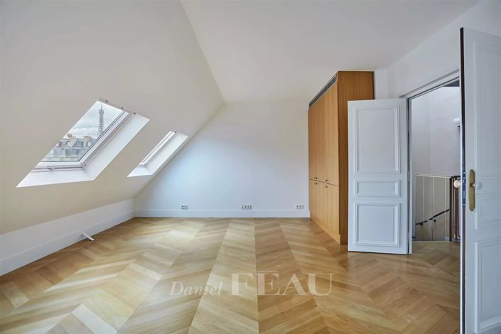 Image No.19-4 Bed Apartment for sale