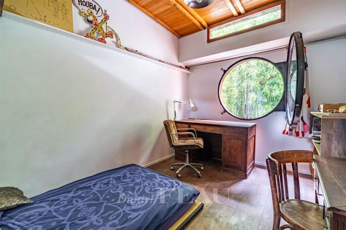 Image No.15-3 Bed House for sale