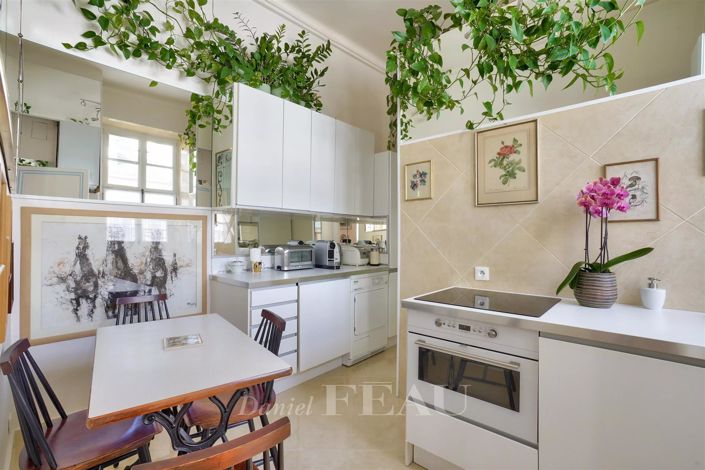 Image No.11-Appartement de 4 chambres à vendre à Versailles