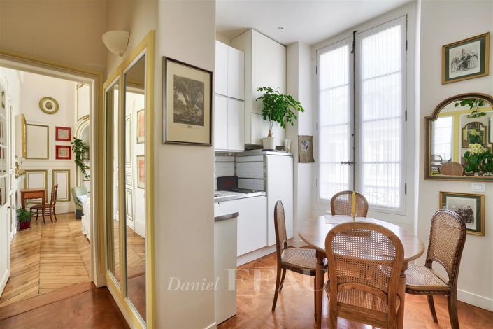 Image No.13-Appartement de 4 chambres à vendre à Versailles