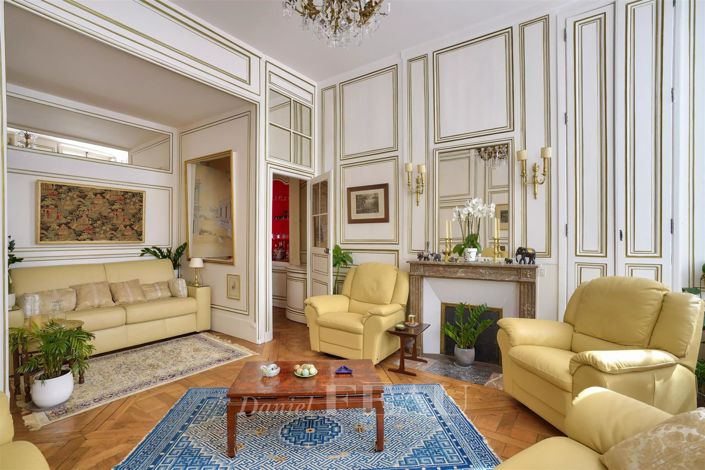 Image No.2-Appartement de 4 chambres à vendre à Versailles