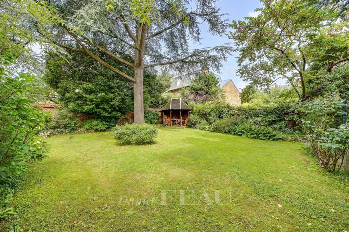 Image No.2-6 Bed House for sale