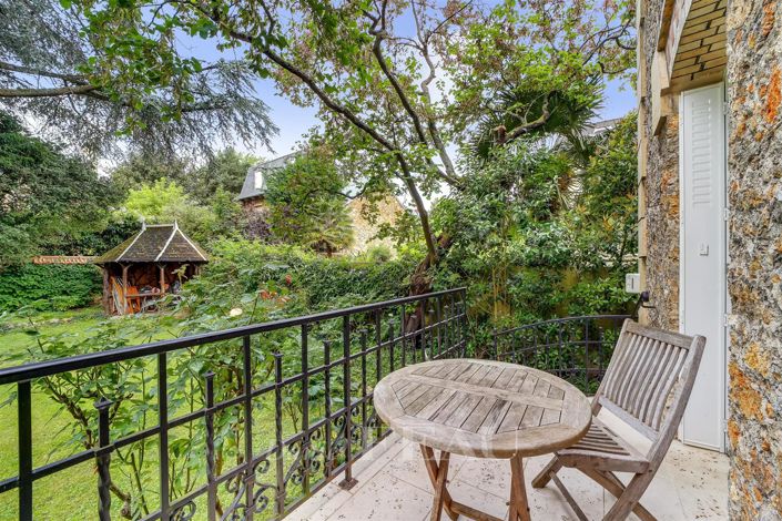 Image No.7-6 Bed House for sale