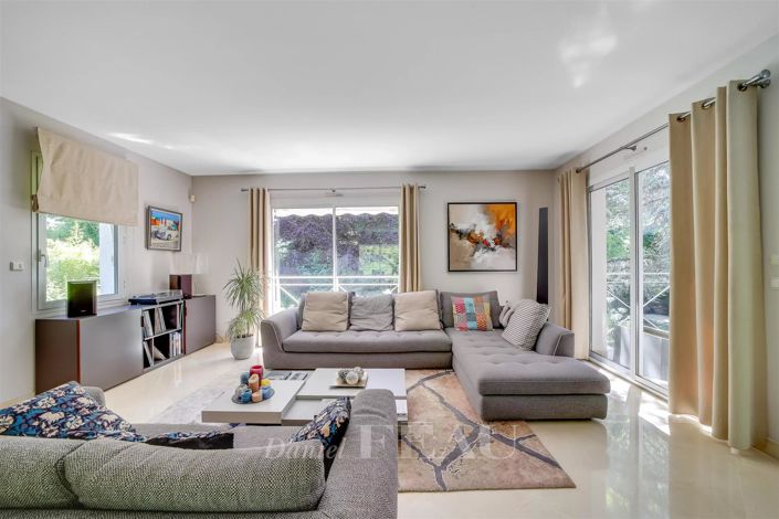 Image No.16-3 Bed House for sale