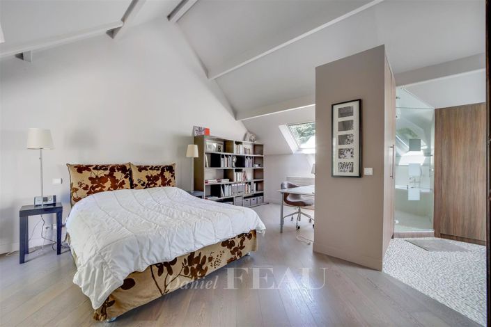 Image No.18-3 Bed House for sale