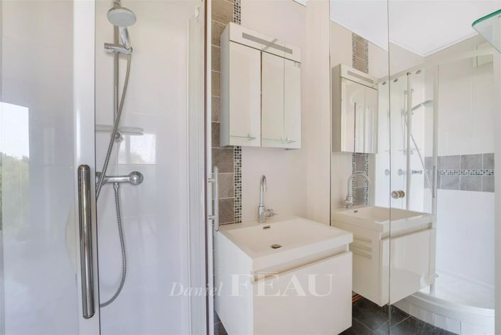 Image No.5-4 Bed Apartment for sale