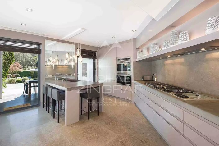 Image No.4-5 Bed House for sale