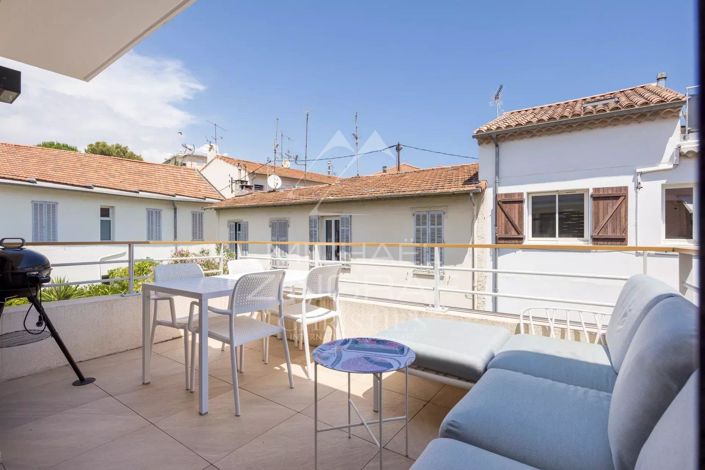 Image No.1-Appartement de 2 chambres à vendre à Cannes