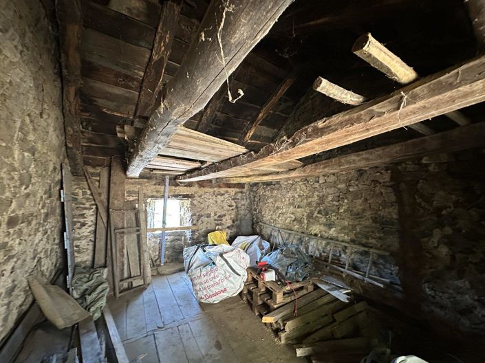 Image No.13-2 Bed House for sale