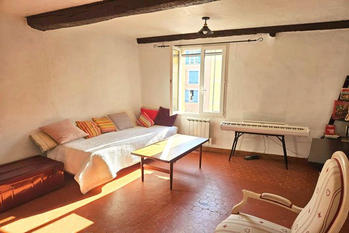 Image No.12-4 Bed House for sale