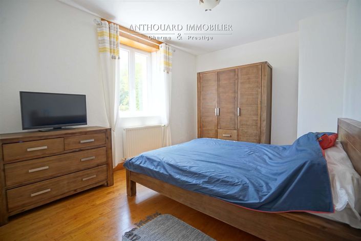 Image No.37-5 Bed House for sale