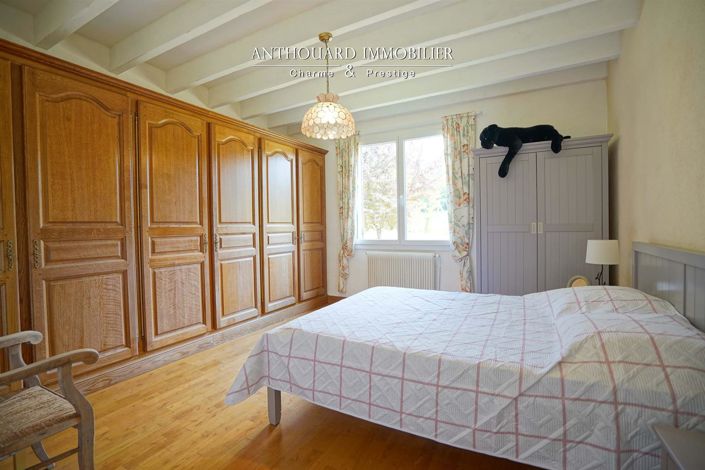 Image No.41-5 Bed House for sale