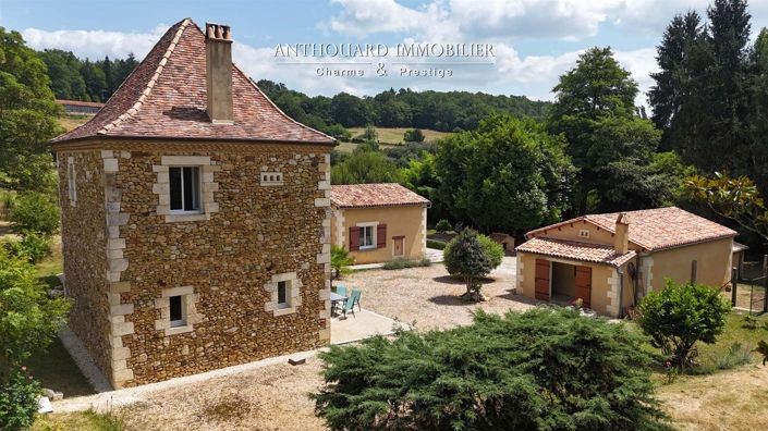 Image No.8-5 Bed House for sale