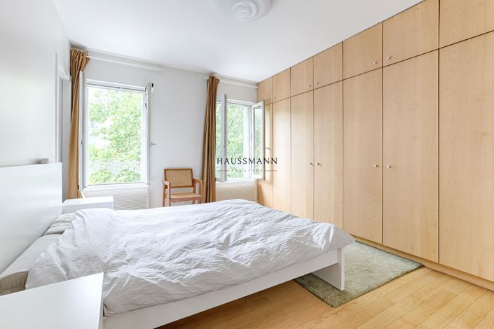 Image No.9-6 Bed Property for sale