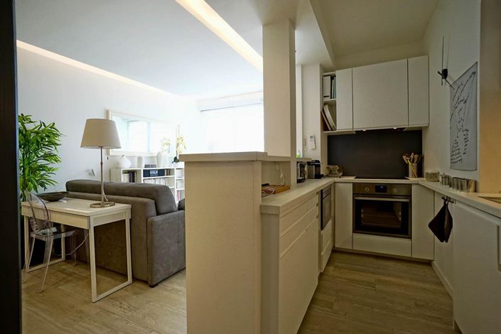 Image No.10-4 Bed Property for sale