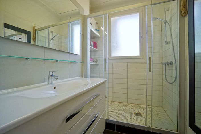 Image No.7-4 Bed Property for sale