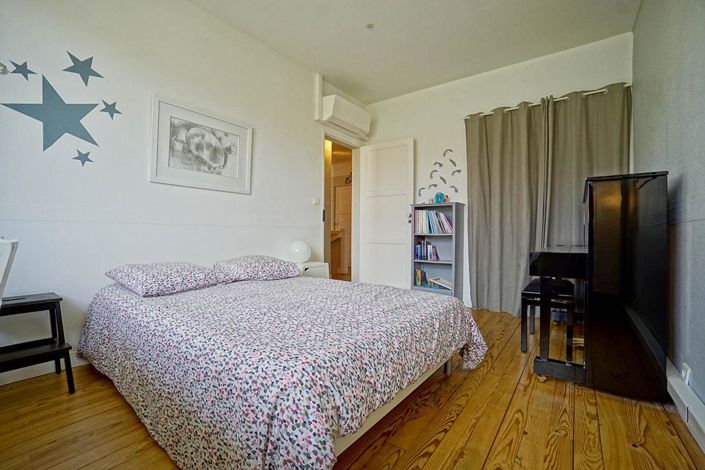 Image No.8-4 Bed Property for sale