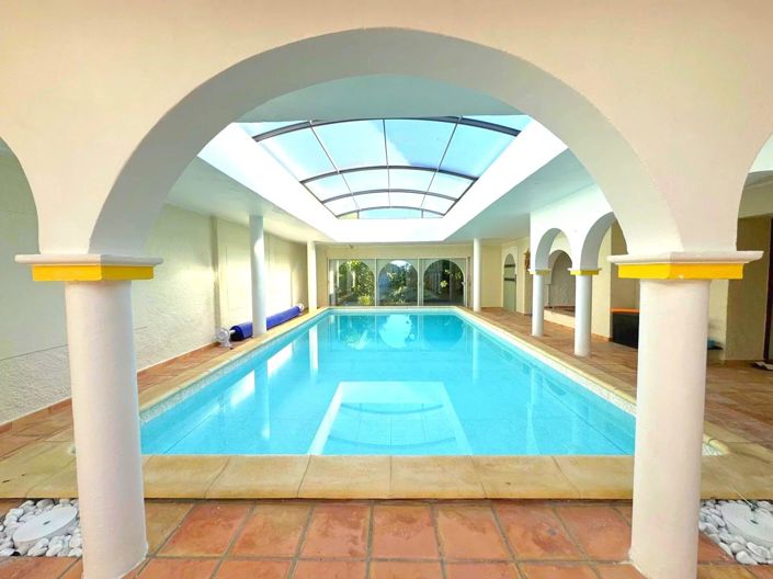 Image No.2-6 Bed House for sale