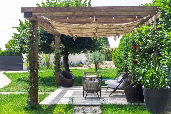 Image No.14-6 Bed House for sale