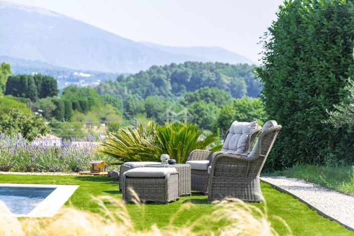 Image No.15-6 Bed House for sale