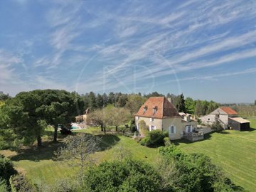 6 Bed House for sale