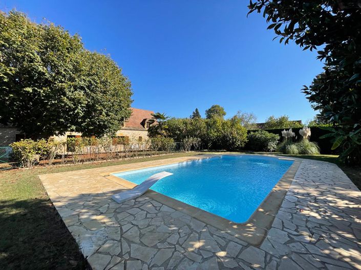 Image No.6-5 Bed House for sale