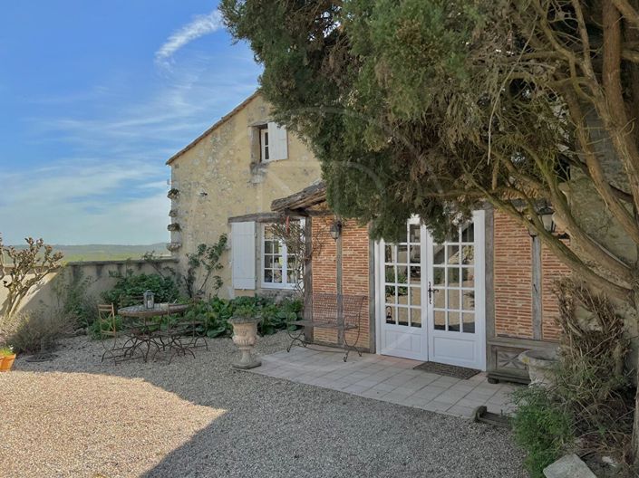 Image No.4-6 Bed House for sale