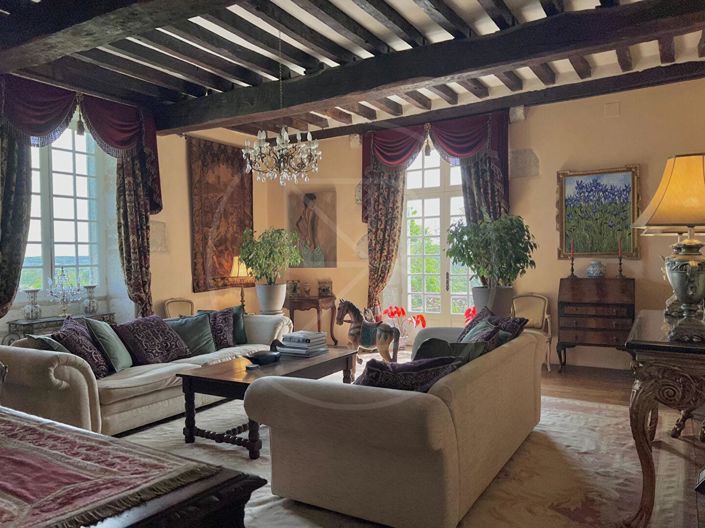 Image No.5-6 Bed House for sale