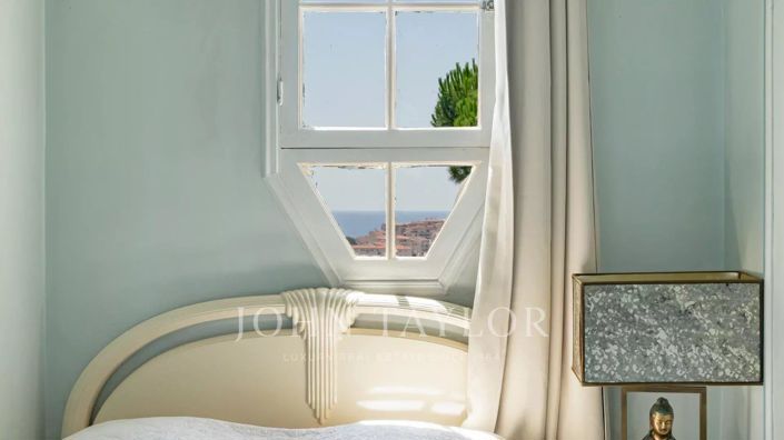 Image No.10-4 Bed House for sale