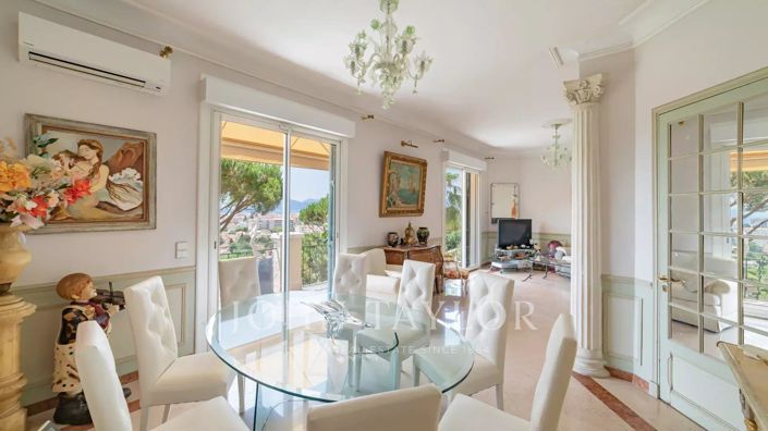 Image No.5-Maison de 4 chambres à vendre à Cannes-la-Bocca