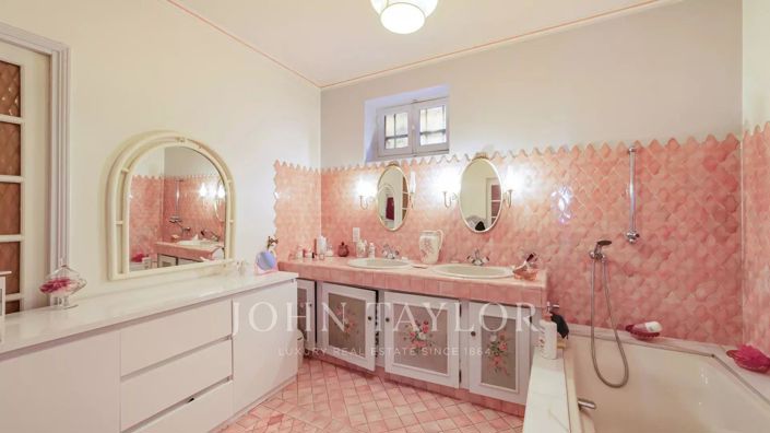 Image No.9-4 Bed House for sale