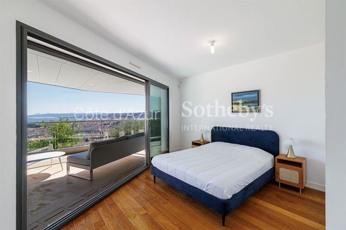 Image No.11-3 Bed Apartment for sale