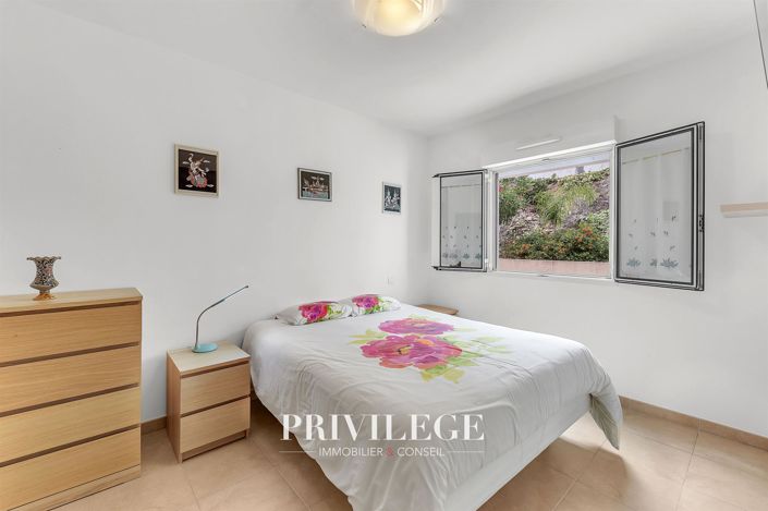 Image No.13-3 Bed Apartment for sale