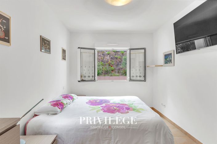 Image No.14-3 Bed Apartment for sale