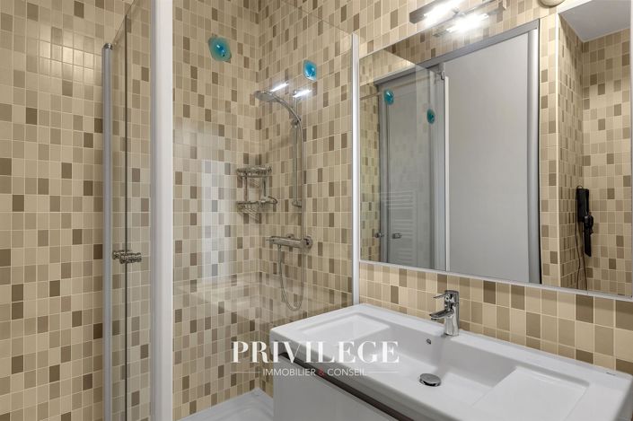 Image No.15-3 Bed Apartment for sale