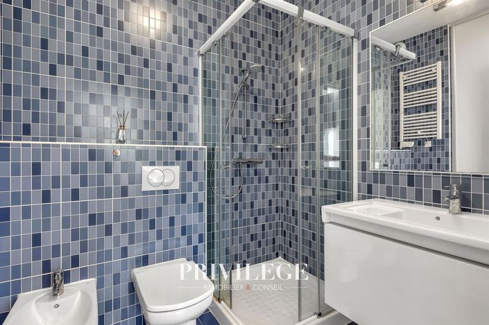 Image No.18-3 Bed Apartment for sale