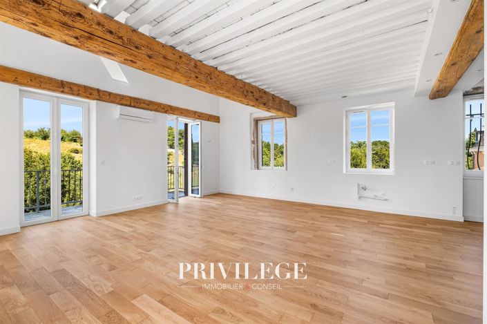 Image No.1-4 Bed House for sale